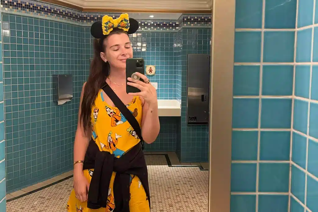 What to Wear to Disneyland What to Wear to Disneyland